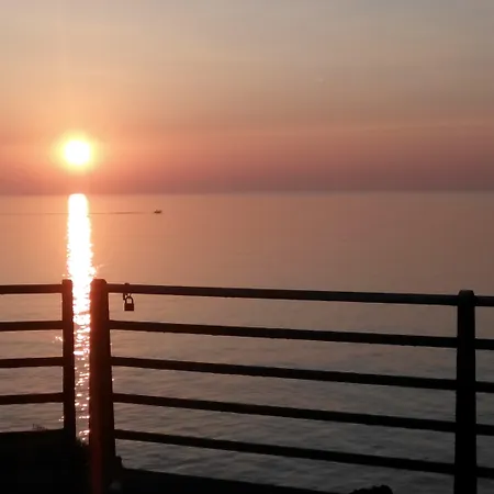 فندق مبيت وإفطار Venere 4*